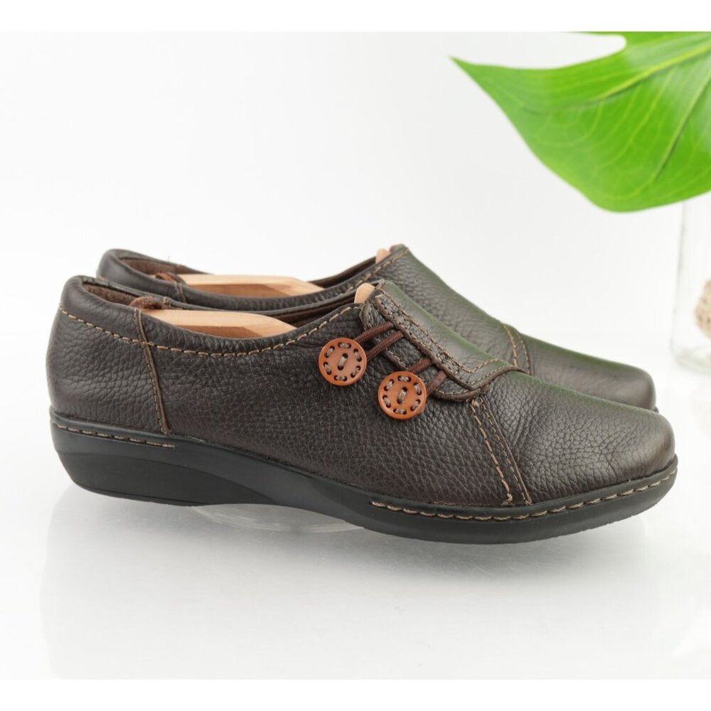 Clarks Womens Ashland Effie Loafers Size 8.5 Brown Leather Button Flat Work Shoe